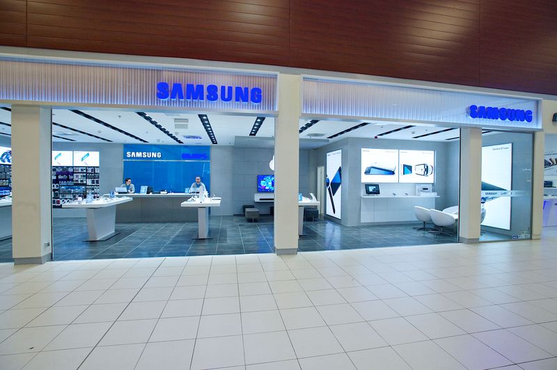 Samsung Experience Store / SES Store Pólus center Földszint