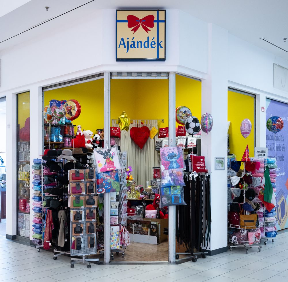 Ajándék Pólus center Földszint
