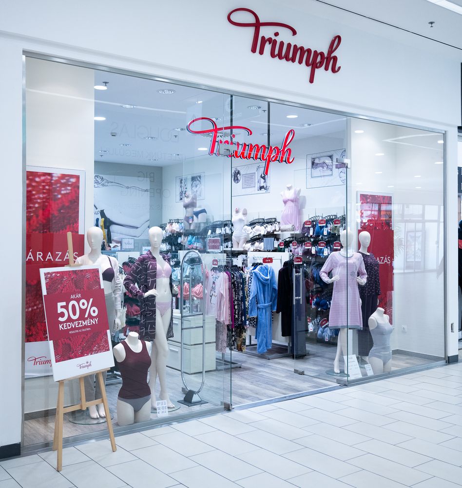 Triumph Pólus center Földszint